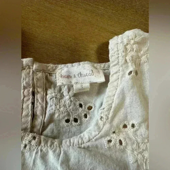 Hem and Thread eyelet top - Picture 6 of 8